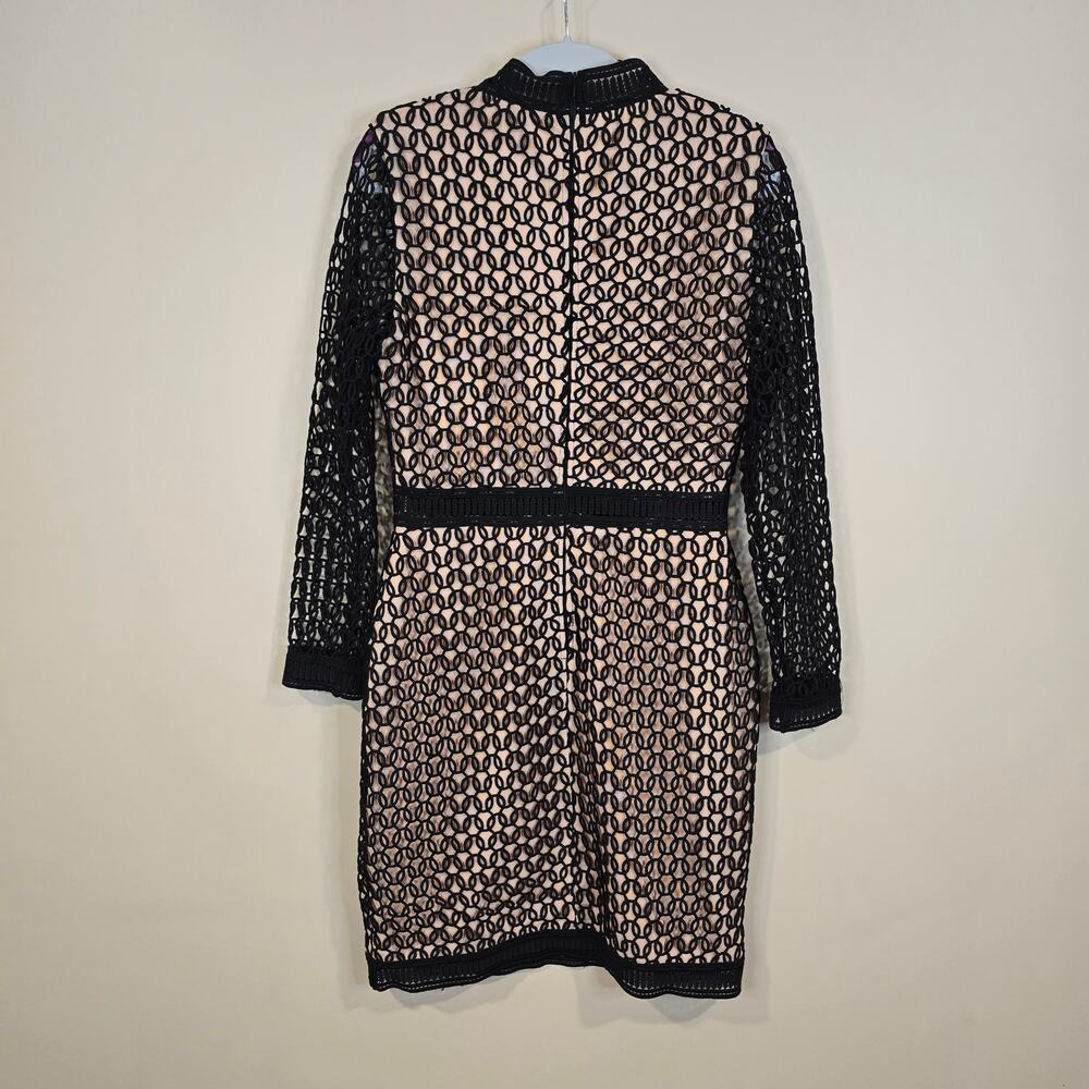 NEW NWT Women's Elliatt Black Crochet Revelation Dress Deep V-Neck | Medium - Picture 3 of 15
